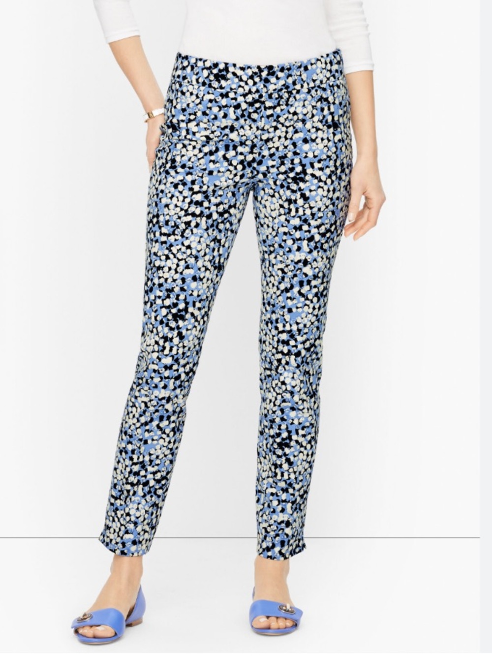 TALBOTS CHATHAM ANKLE PANTS IN TEXTURED DOTS 6